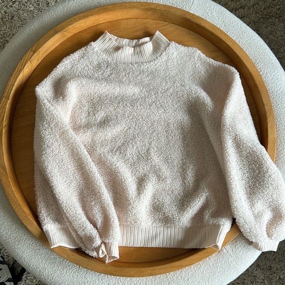 Porridge Tops - White Sherpa Sweatshirt